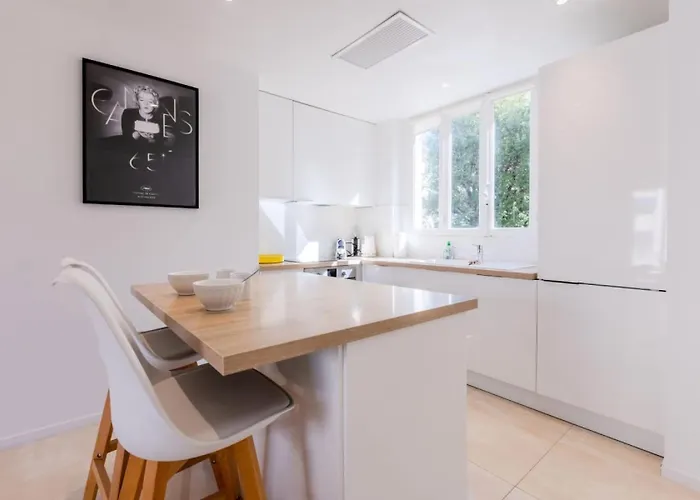 Апартаменты 3p De Style Avec Balcon A 3 Min De La Croisette - 3p De Style Avec Balcon A 3 Min De La Croisette Mae-2013 *