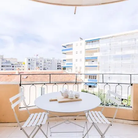 3p De Style Avec Balcon A 3 Min De La Croisette - 3p De Style Avec Balcon A 3 Min De La Croisette Mae-2013 דירה
